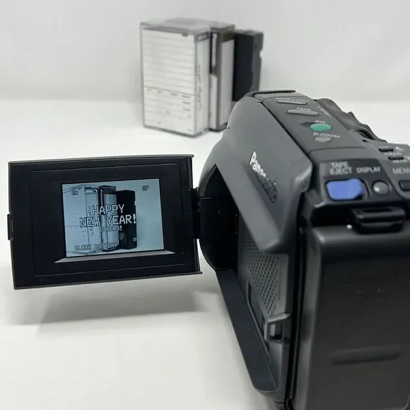 Panasonic PV-L501D Palmcorder Palmsight VHS-C Camcorder Video‎ Camera w/ Extras - Picture 3 of 16